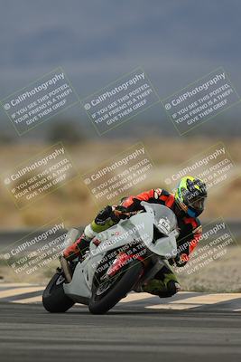 media/Nov-15-2025-Race Pace (Sat) [[8de605a2d8]]/Non Verified Riders (1st 20 Minutes)/Turn 4 (1010am)/